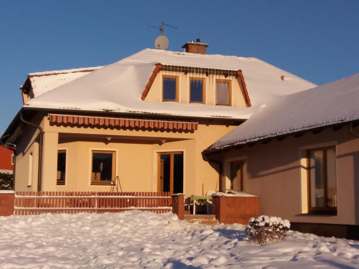 Villa Holiday Карловы Вары Экстерьер фото